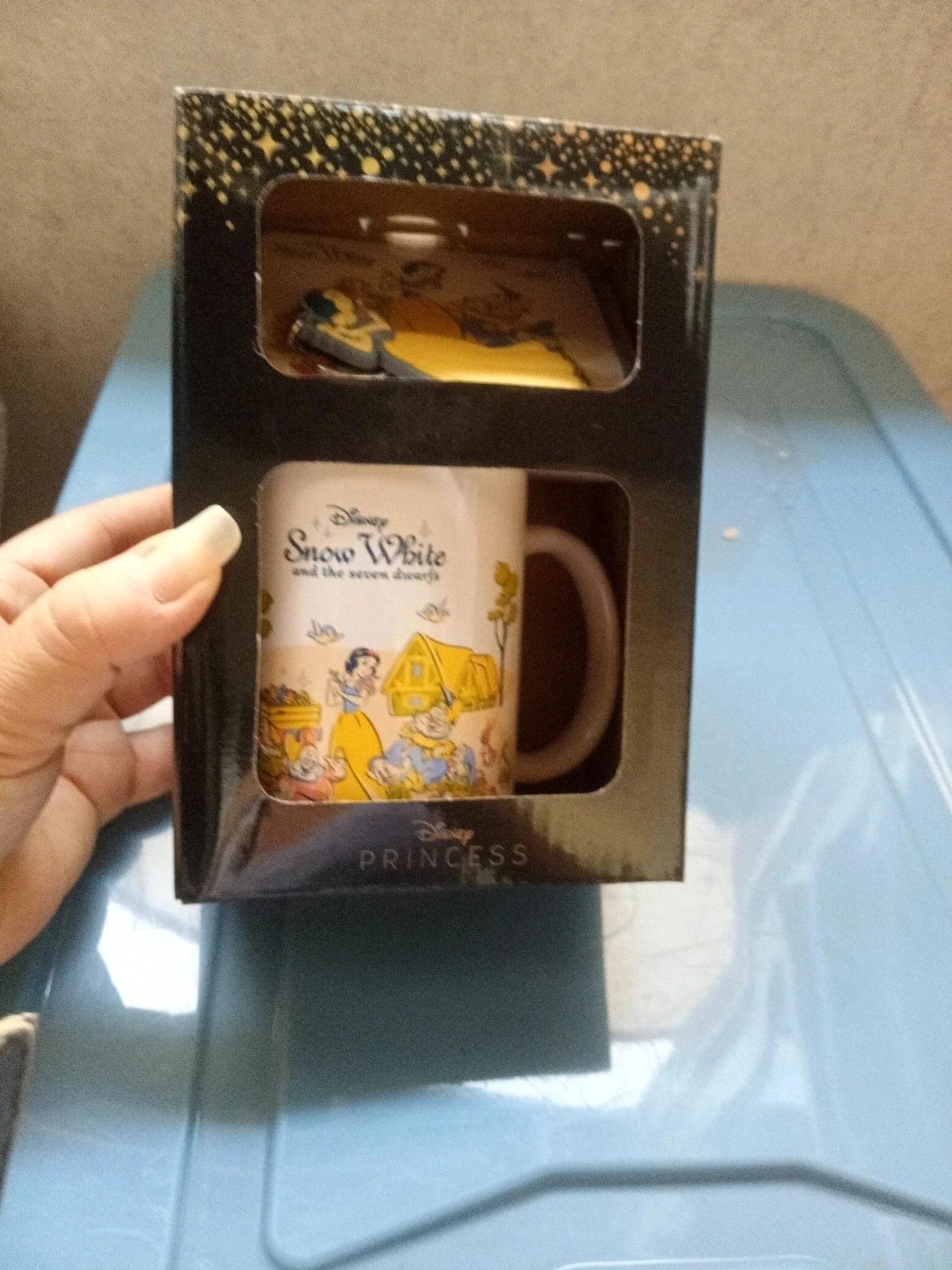 Set de regalo Disney Princesa Blancanieves (Taza, Posavasos, Llavero) – photo 11